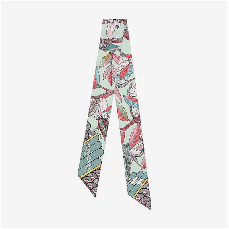 Luxury Brand Hummingbird Print - Ascot Neck Scarf ulasan dan harga